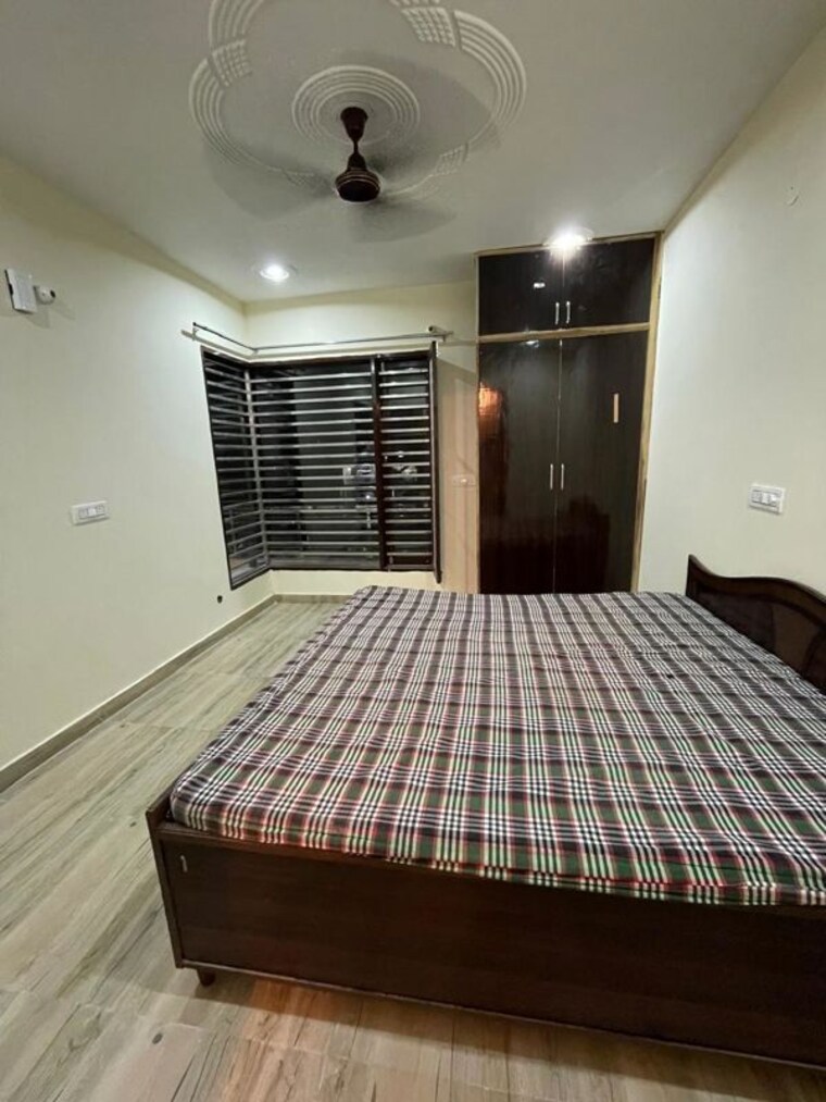 Bedroom, penta-homes 2 Bedroom 900 Sq.Ft. Apartment In Vip Road Zirakpur 9970485