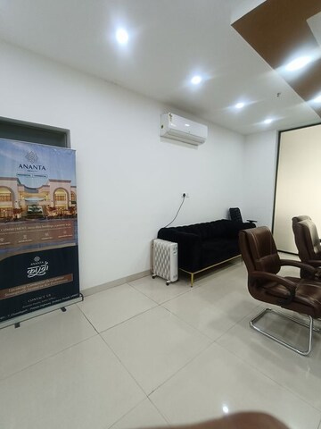   Showroom at International Airport Road – for Sale