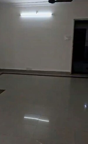 Room in 2 BHK Apartment at Triveni Vasant Vihar CHS, Vasant Vihar – for Rent