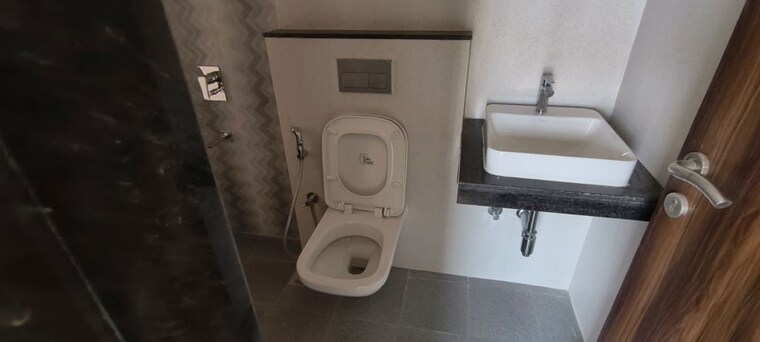 Bathroom, sheth-avante 1.5 Bedroom 555 Sq.Ft. Apartment In Kanjurmarg West Mumbai 9970548