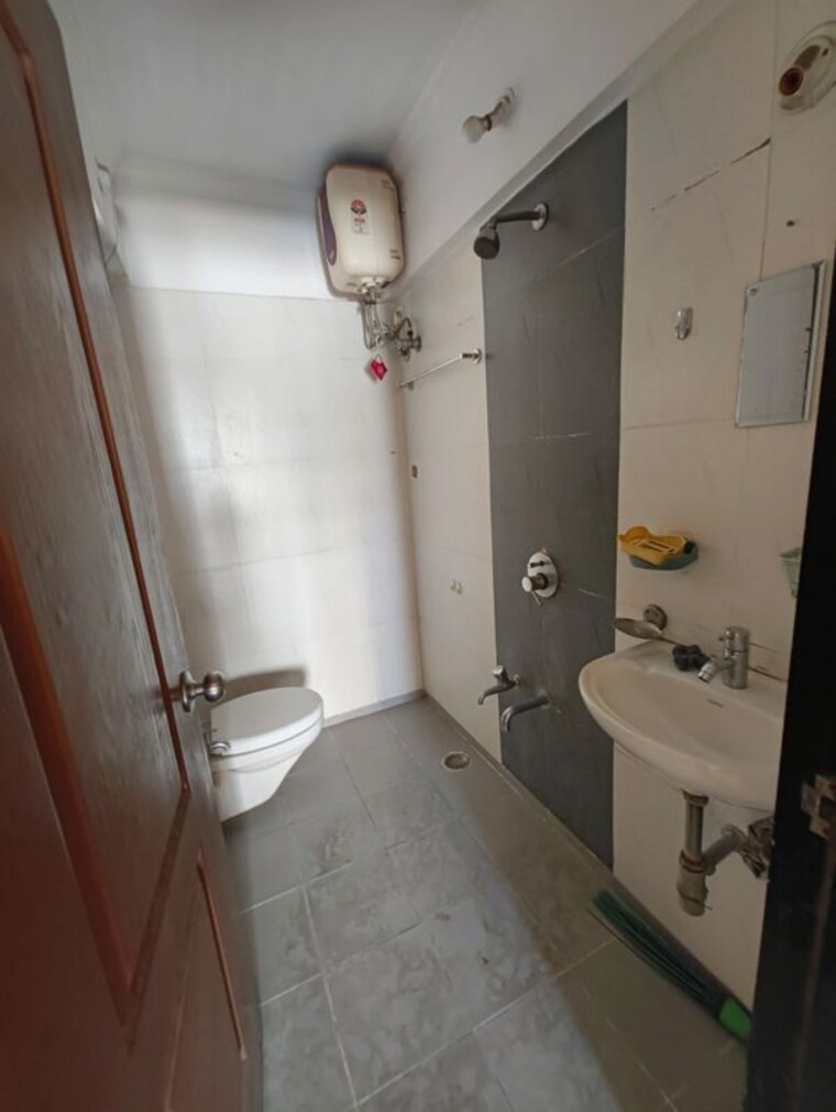 Bathroom, cosmos-orchid 1 Bedroom 400 Sq.Ft. Apartment In Ghodbunder Road Thane 9970572