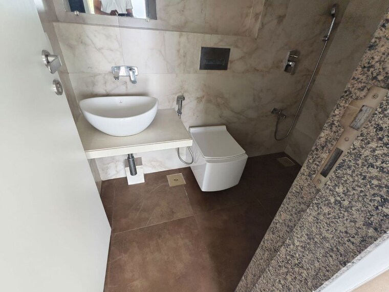 Bathroom, kanakia-silicon-valley 2 Bedroom 720 Sq.Ft. Apartment In Powai Mumbai 9970561