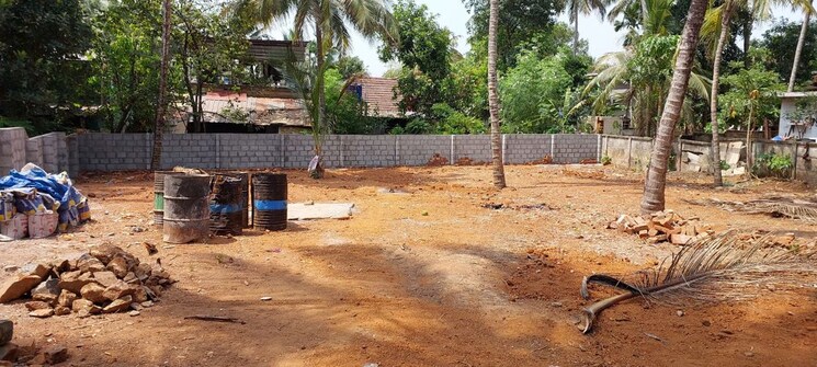 undefined, poochatty  5009 Sq.Ft. Plot In Poochatty Thrissur 9970590