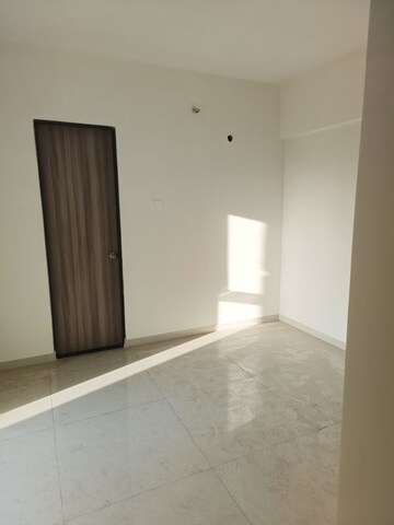 Room in 2 BHK Apartment at Ashar Axis, Majiwada – for Sale
