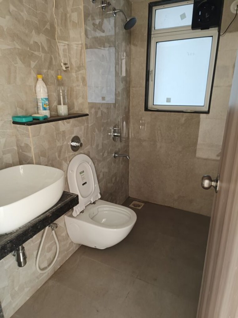 Bathroom, ashar-axis 2 Bedroom 611 Sq.Ft. Apartment In Majiwada Thane 9970574