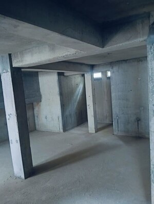 Building Lobby in 2.5 BHK Builder Floor at Central Park Flower Valley, Sohna Sector 33 – for Sale