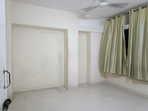Bedroom in 1 BHK Apartment at Tingre Nagar – for Rent