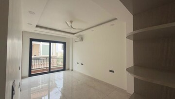 Room in 3 BHK Apartment at Emaar Marbella, Sector 66 – for Rent