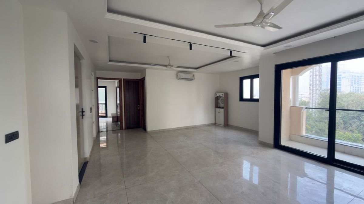 3 BHK + Servant Room Apartment For Rent in Emaar Marbella