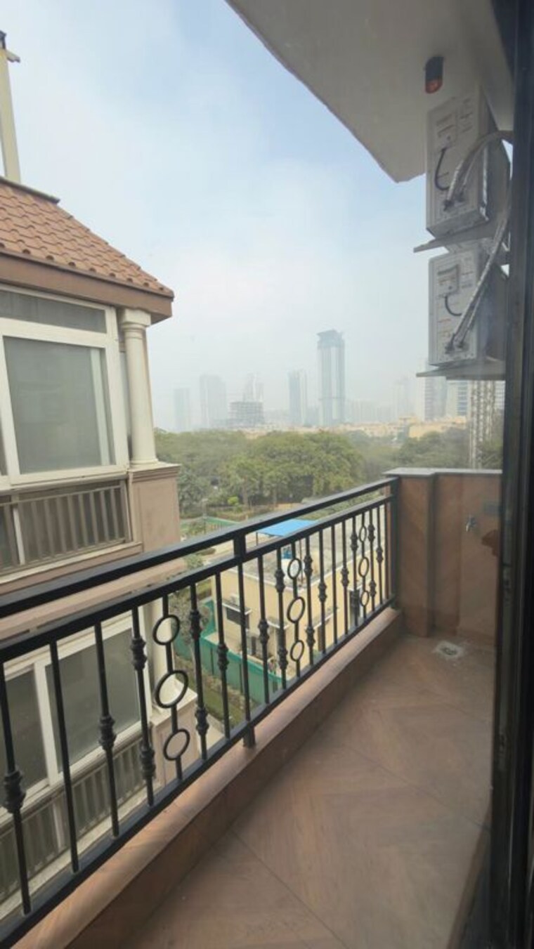 Balcony, emaar-marbella 3 Bedroom 2403 Sq.Ft. Apartment In Sector 66 Gurgaon 9970633