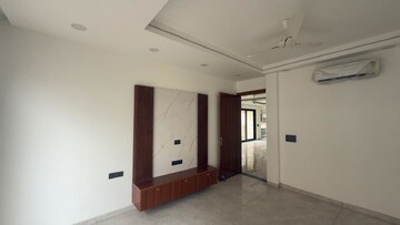 Room in 3 BHK Apartment at Emaar Marbella, Sector 66 – for Rent