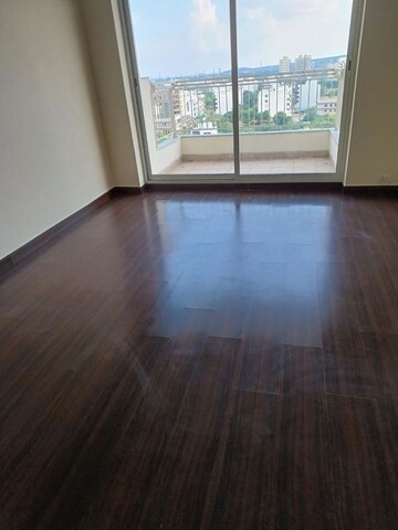 Room in 4 BHK Apartment at Bestech Park View Spa, Sector 47 – for Rent