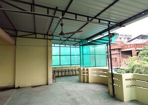 Room in 5 BHK Independent House at Unitech South City, South City – for Sale