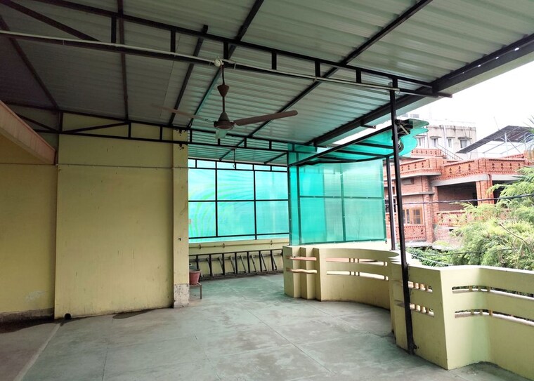 Room, unitech-south-city 5 Bedroom 2025 Sq.Ft. Independent House In South City Lucknow 9970653