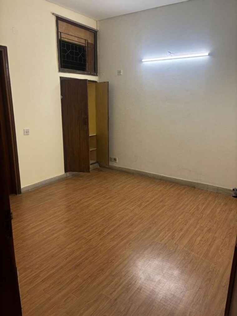 Room, panchsheel enclave 3 Bedroom 2385 Sq.Ft. Builder Floor In Panchsheel Enclave Delhi 9970655
