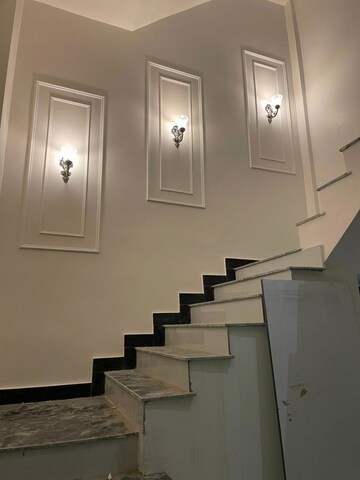 Master Bedroom in 6 BHK Villa at Govindpuram – for Sale