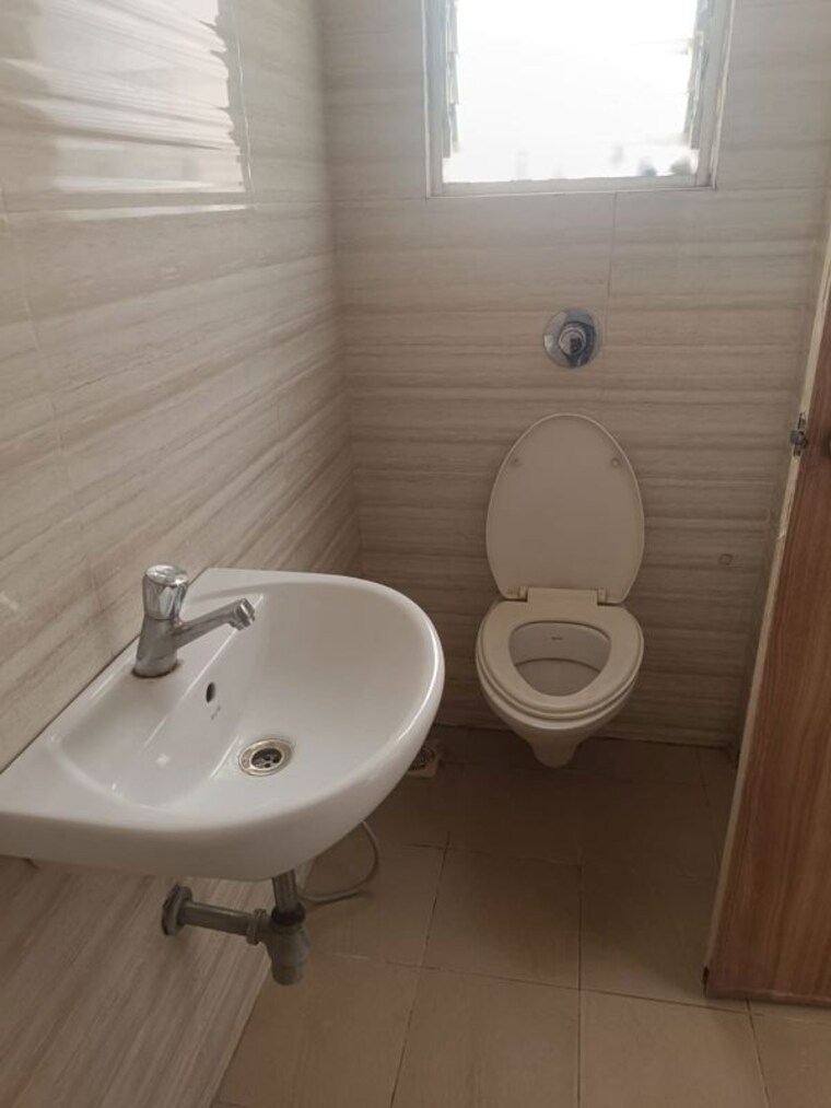 Bathroom, wakad 2 Bedroom 800 Sq.Ft. Apartment In Wakad Pune 9970730