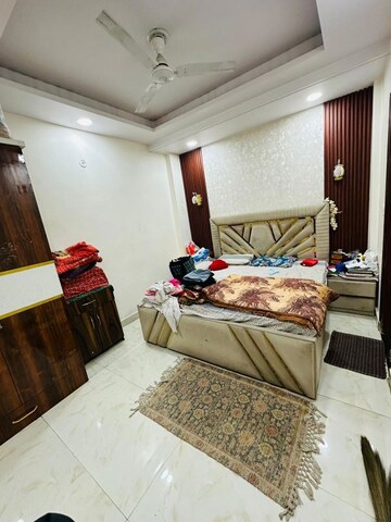Bedroom in 4 BHK Builder Floor at East Delhi – for Sale