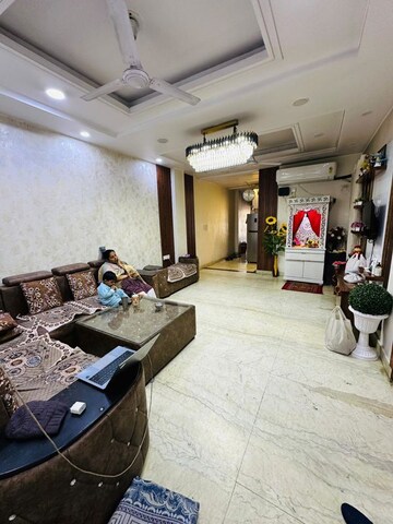 Living Room in 4 BHK Builder Floor at East Delhi – for Sale