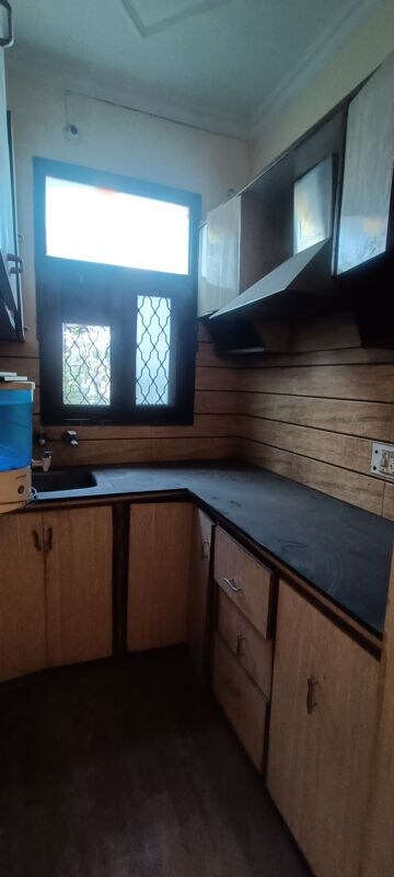 Kitchen in 1 BHK Builder Floor at Rohini Sector 7 – for Sale