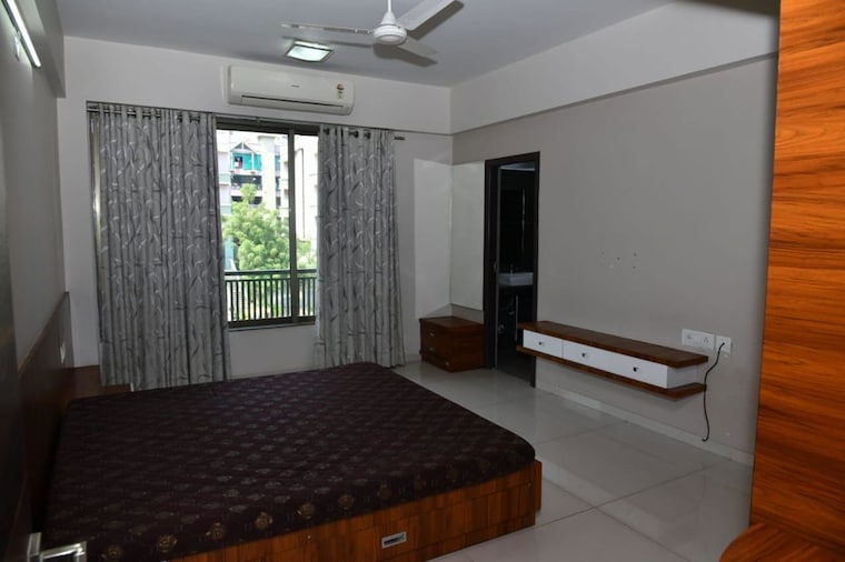 Bedroom, thaltej 4 Bedroom 3000 Sq.Ft. Apartment In Thaltej Ahmedabad 9970753