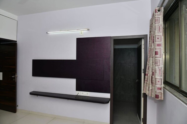 undefined, thaltej 4 Bedroom 3000 Sq.Ft. Apartment In Thaltej Ahmedabad 9970753