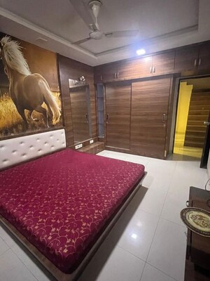 Bedroom in 4 BHK Apartment at Thaltej – for Rent