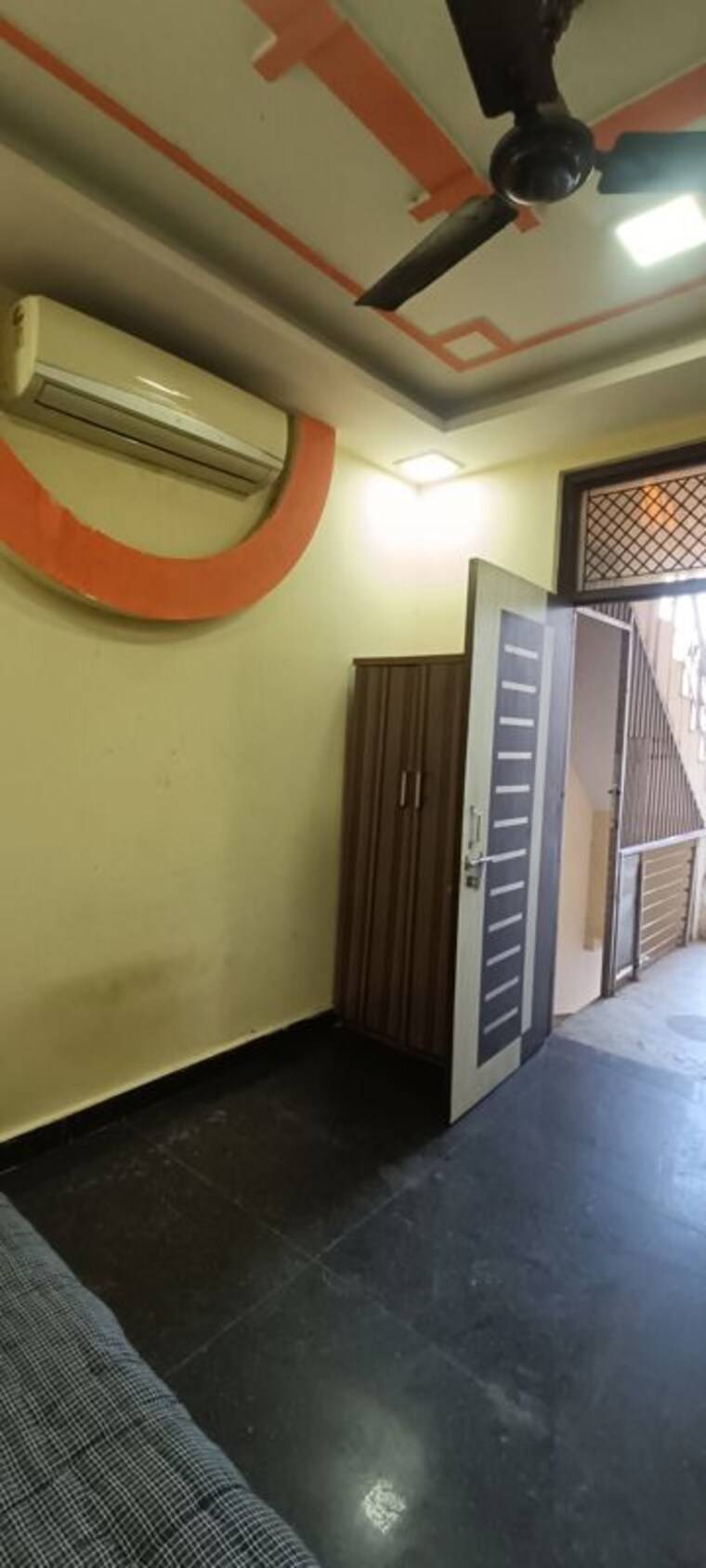 Bathroom, rohini sector 7 1 Bedroom 450 Sq.Ft. Builder Floor In Rohini Sector 7 Delhi 9970764