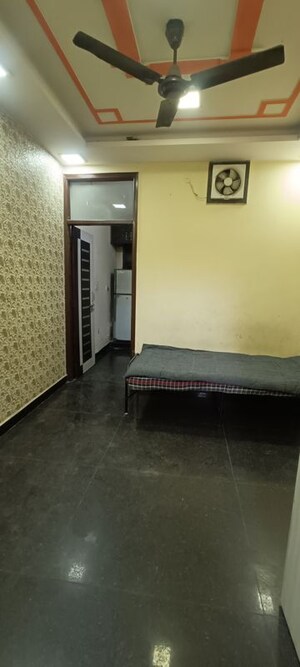 Bathroom in 1 BHK Builder Floor at Rohini Sector 7 – for Rent