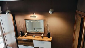 Furnished Amenities in 6+ BHK Villa at Sector 44 – for Sale