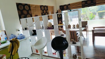 Master Bedroom in 6+ BHK Villa at Sector 44 – for Sale