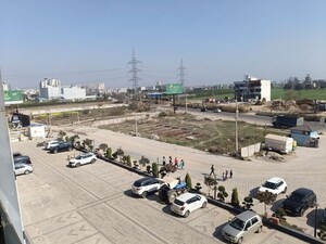  Office Space For Sale in Uptown Insignia, International Airport Road