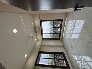 2.5 BHK Apartment For Rent in Senapati Bapat Marg