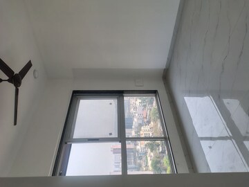 Room in 2 BHK Apartment at Goregaon West – for Rent