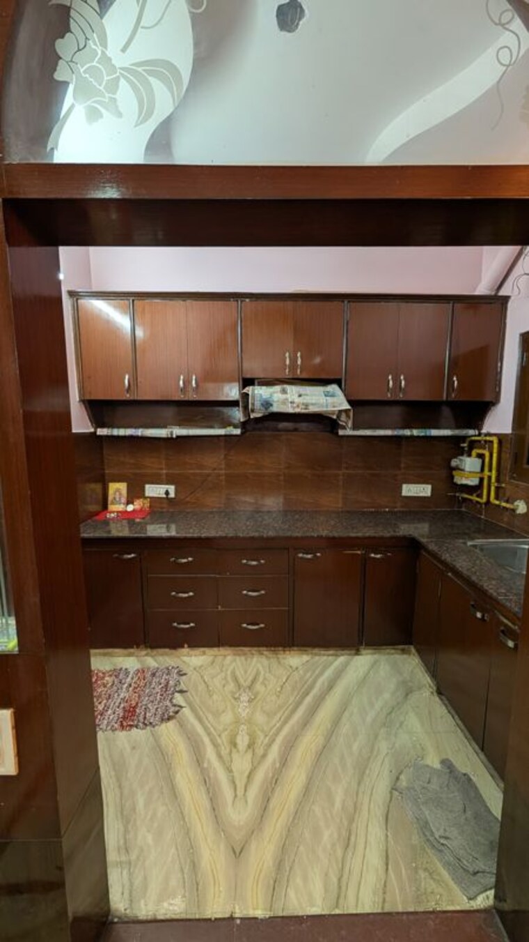Kitchen, shakti khand 3 Bedroom 1400 Sq.Ft. Builder Floor In Shakti Khand Ghaziabad 9970842