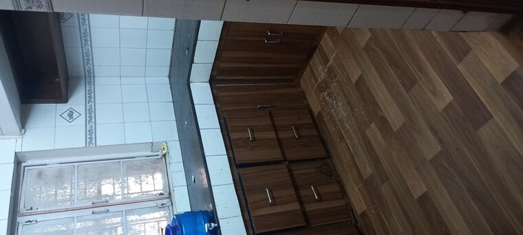 Kitchen, ip extension 1.5 Bedroom 750 Sq.Ft. Apartment In Ip Extension Delhi 9970853
