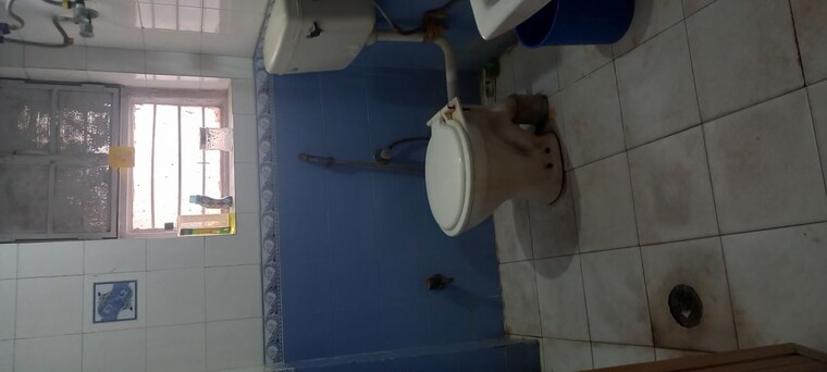 Attached Bathroom, ip extension 1.5 Bedroom 750 Sq.Ft. Apartment In Ip Extension Delhi 9970853