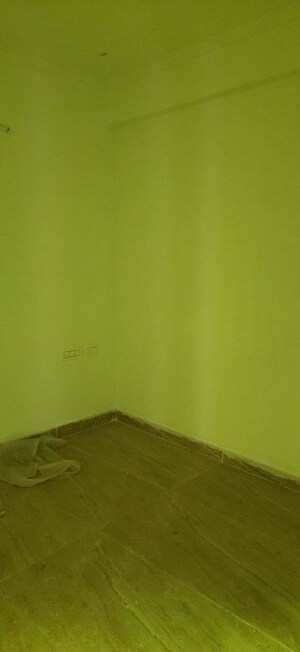 Room in 3 BHK Apartment at Migsun Vilaasa, Eta Ii Greater Noida – for Sale