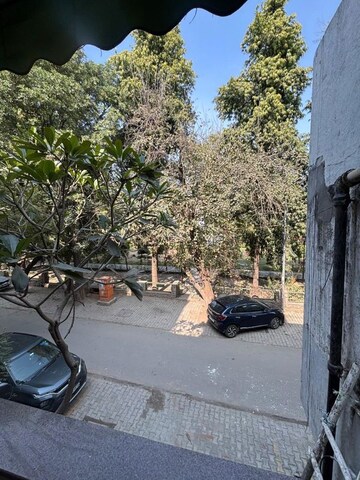 Parking in 2.5 BHK Builder Floor at Anupam Garden – for Rent