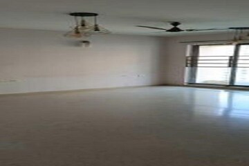 2.5 BHK Apartment For Sale in Kalpataru Aura, Ghatkopar West