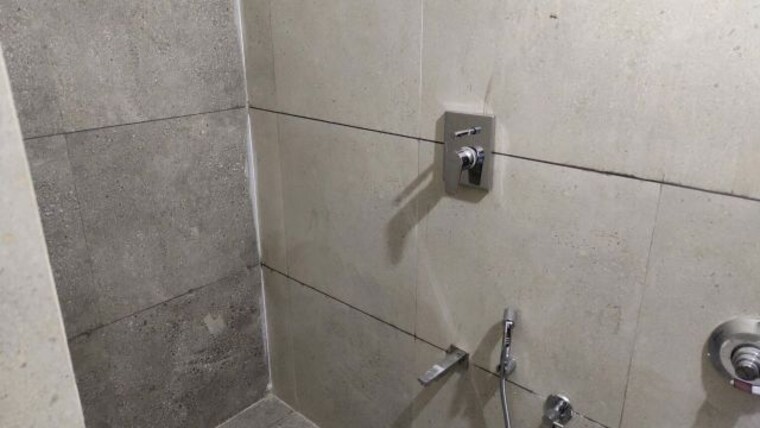 Bathroom, vaishnodevi circle 3 Bedroom 1015 Sq.Ft. Apartment In Vaishnodevi Circle Ahmedabad 9970891