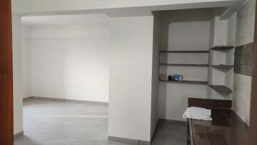 Room in 3 BHK Apartment at Vaishnodevi Circle – for Rent