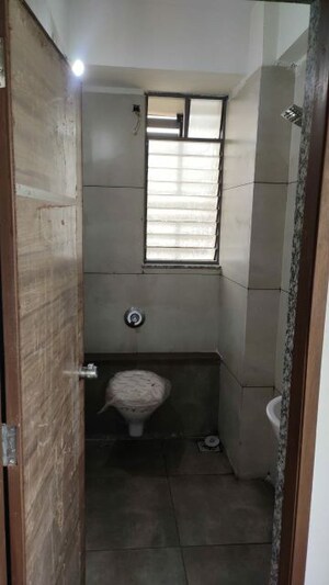 Bathroom in 3 BHK Apartment at Vaishnodevi Circle – for Rent