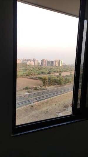 Swimming Pool in 3 BHK Apartment at Vaishnodevi Circle – for Rent