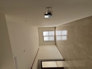 2 BHK Apartment For Rent in Shapoorji Pallonji BKC 28, Bandra East
