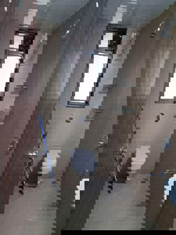 Bathroom in 2 BHK Apartment at Kalpataru Immensa, Kolshet Road – for Sale