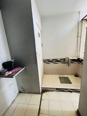 Master Bedroom in 1 RK Apartment at Ghatlodia – for Rent