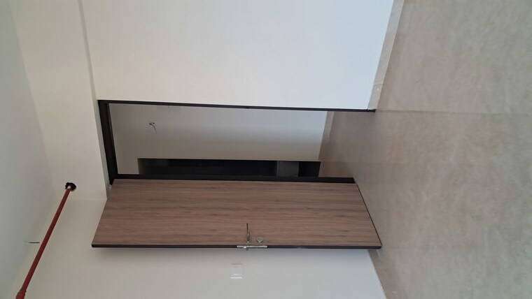 Room, dosti-eastern-bay 3.5 Bedroom 1155 Sq.Ft. Apartment In Wadala Mumbai 9970939