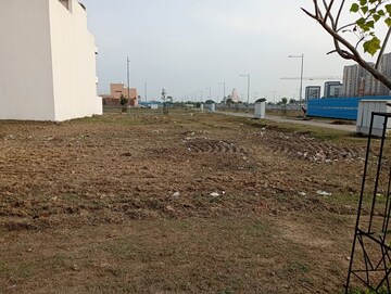  Plot For Sale in Wave City, Wave City