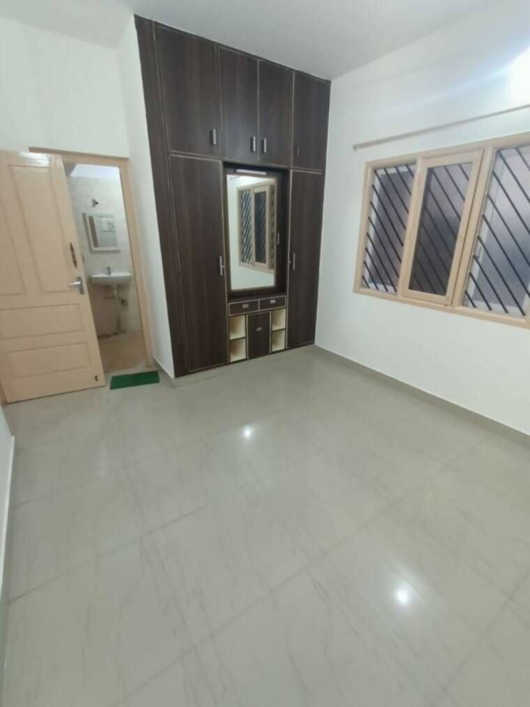 Room, btm layout stage 2 2 Bedroom 1000 Sq.Ft. Independent House In Btm Layout Stage 2 Bangalore 9970985